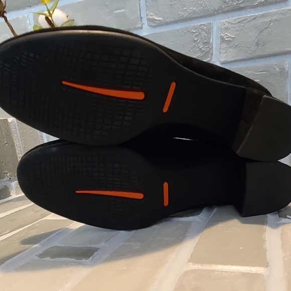 Rockport Total Motion Pumps - Picture 4 of 6